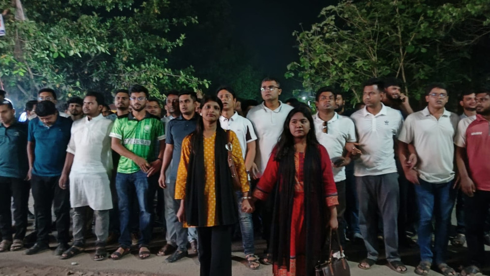 চট্টগ্রাম সিটি কলেজে ছাত্রদলের উপর হামলার প্রতিবাদে জাবিতে বিক্ষোভ মিছিল