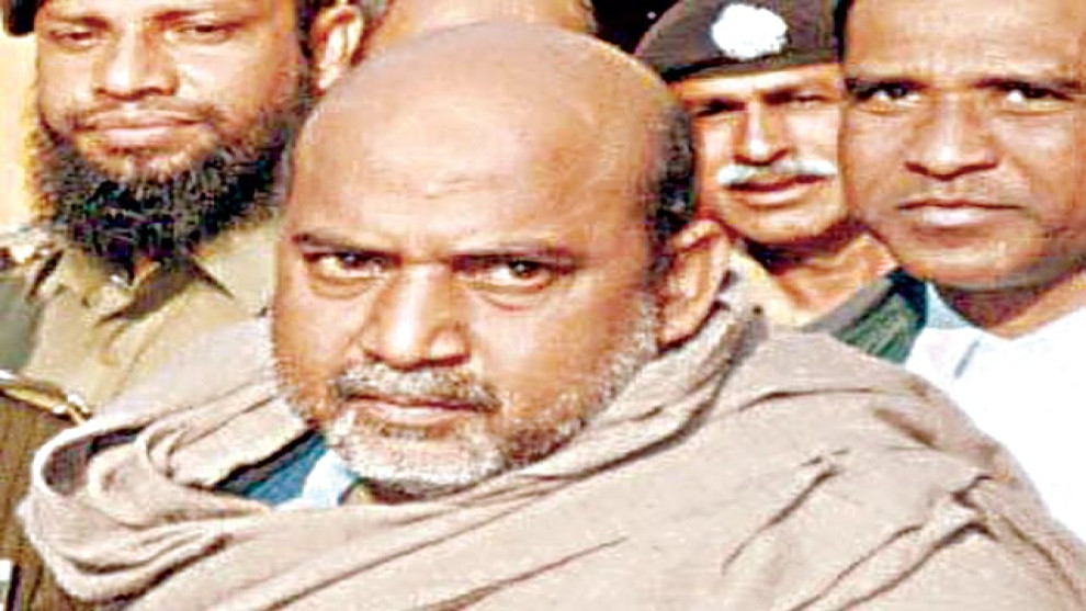 হুন্ডি কাজল ও তার কালো অর্থের অধ্যায় শেষ!