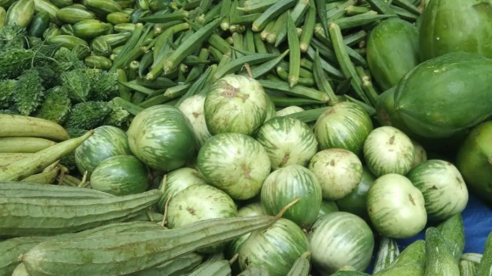 স্বস্তি ফিরছে বাজারে, কমেছে সবজির দাম
