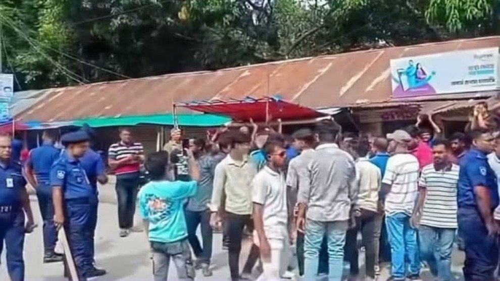 খুলনায় বিএনপি'র দুই গ্রুপের সংঘর্ষে আহত কয়েকজন