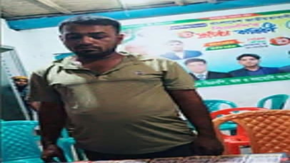 নোয়াখালীতে জাল টাকা দিয়ে কেনাকাটা করে কৃষকদল নেতা গ্রেপ্তার