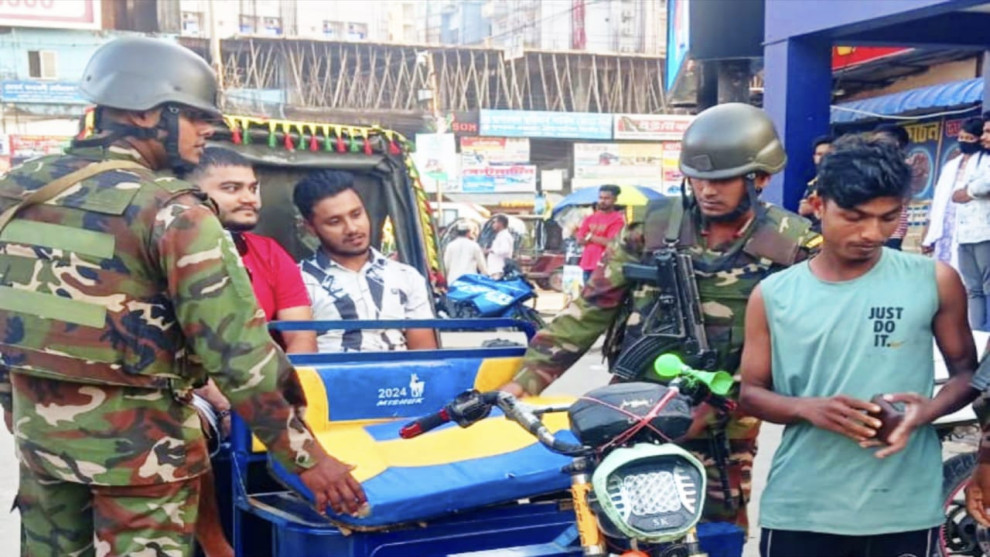 লক ডাউনকে ঘিরে কক্সবাজারে নাশকতা এড়াতে সেনাবাহিনসহ আইনশৃঙ্খলা বাহিনীর ব্যাপক তৎপরতা