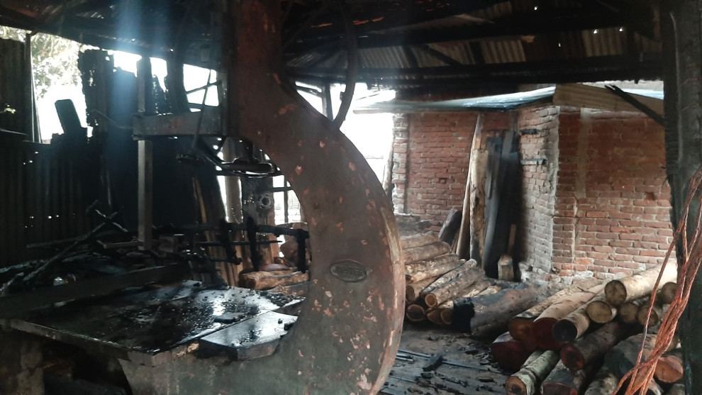 রামগড়ে অগ্নিকান্ডে পুড়ে ছাই স'মিল সহ তিন ব্যবসা প্রতিষ্ঠান