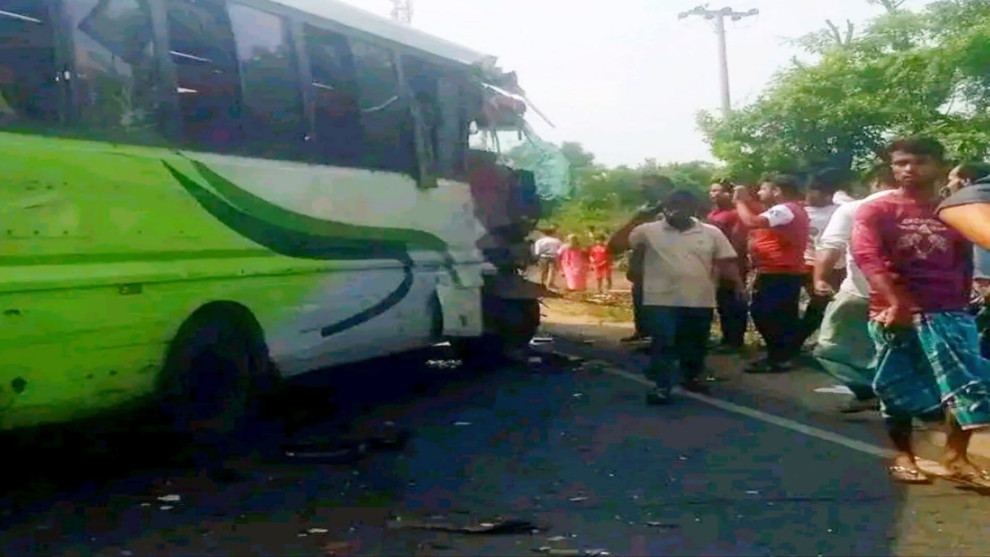পটিয়ায় মারছা ঈগলসহ ত্রিমুখী সংঘর্ষে নি'হত এক, আ'হত অনেকেই