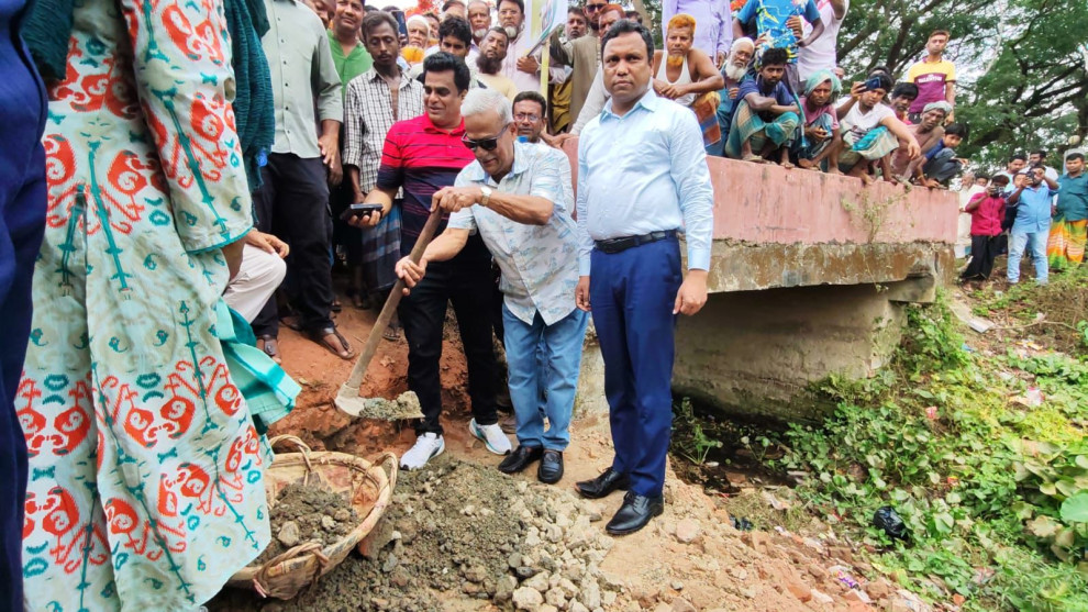 সেনবাগে খাল পুনঃখনন কর্মসূচির উদ্বোধন