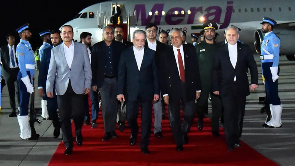 ইসলামাবাদে পৌঁছেছেন আব্বাস আরাগচির নেতৃত্বে ইরানের প্রতিনিধি দল
