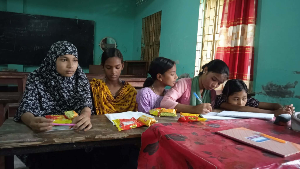 শ্রমিক দিবসেও খোলা কিশোর-কিশোরী ক্লাব : ছুটি পাননি শিক্ষকরা
