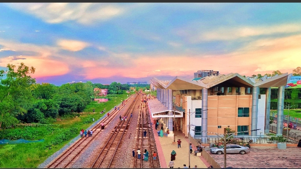 ৮৪ কোটির টাকা ব্যয়ে নির্মিত হাইটেক পার্ক স্টেশন এখন মাদকসেবীদের দখলে