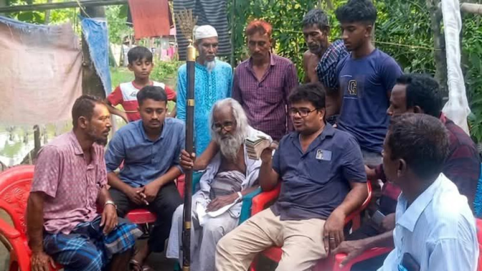 সাগরে হারিয়ে যাওয়া জেলে ফিরলেন ৫৪ বছর পর, এলাকায় চাঞ্চল্য