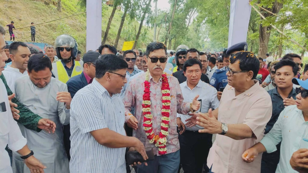 পার্বত্য চট্টগ্রাম বিষয়ক মন্ত্রণালয়ের মন্ত্রী দিপেন দেওয়ানকে খাগড়াছড়িতে জেলা বিএনপি নেতৃবৃন্দের শুভেচ্ছা