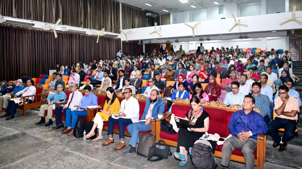 তরুণ প্রজন্মের হাত ধরে পরবর্তী বিশ্ব বিনির্মাণ হবে -চবিতে কনফারেন্সে বক্তারা