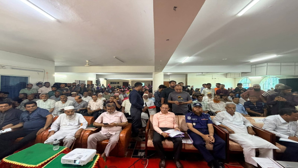 সেনবাগে ৩৮৮টি পরিবারকে দেয়া হলো ফ্যামিলী কার্ড