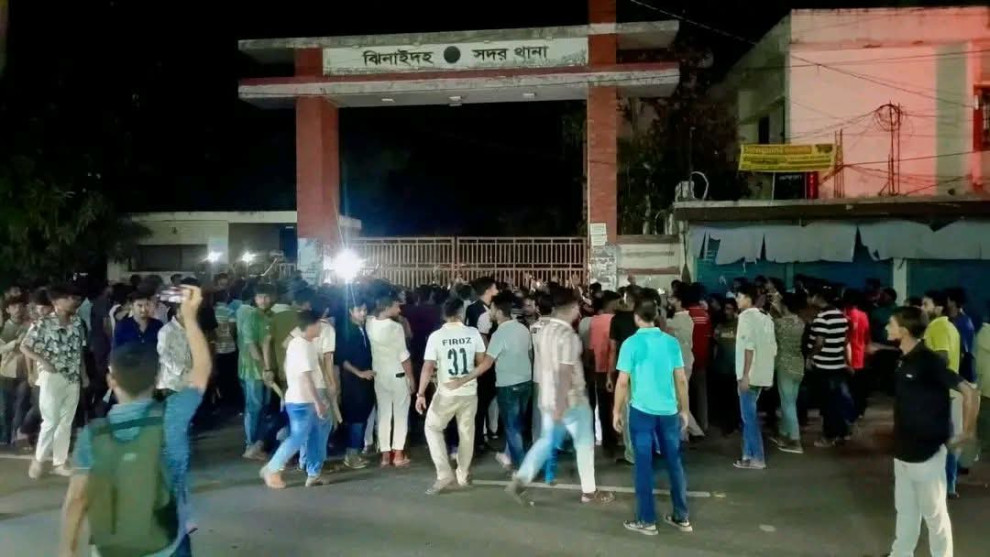 ছাত্রদলের নেতা-কর্মীদের নামে মিথ্যা মামলার অভিযোগে তাৎক্ষণিক বিক্ষোভ