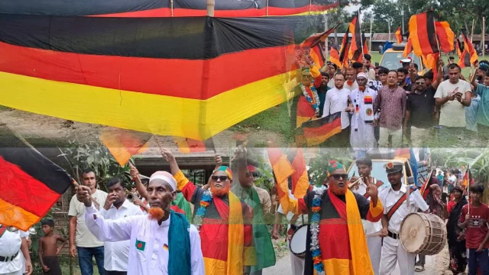 কৃষকের জার্মান প্রেম, ৪০ শতক জমি বেচে সাড়ে সাত কি.মি. পতাকা