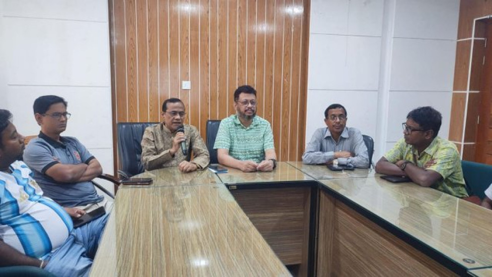 পাবনায় বাড়ছে এইচআইভির ঝুঁকি: শনাক্ত ১৬ জনের মধ্যে ৭ জন সমকামী