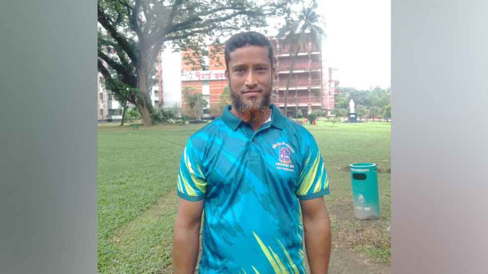ঢাকা বিশ্ববিদ্যালয়ের রোকেয়া হলে মাথায় কাঁঠাল পড়ে মালির মৃত্যু