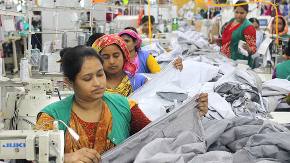 একের পর এক বন্ধ হচ্ছে পোশাক কারখানা, নতুন সংকট