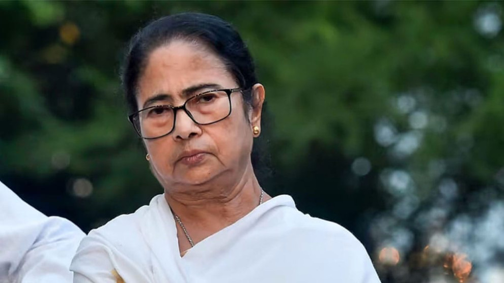 আমাকে থামাতে হলে মেরে ফেলতে হবে: মমতা