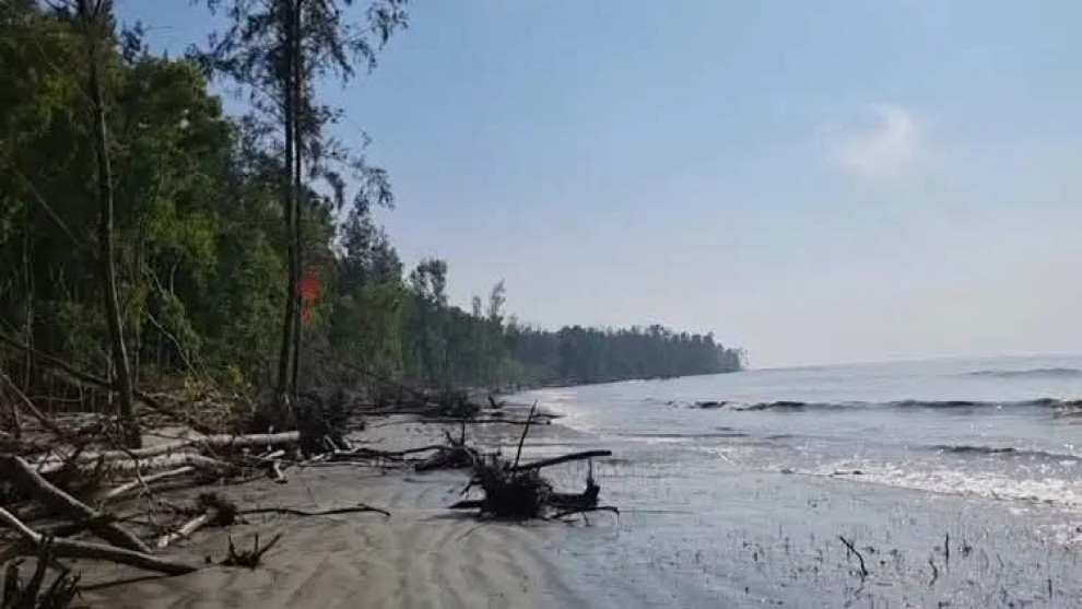শুভ সন্ধ্যায় ঘুরতে গিয়ে পর্যটক নিখোঁজ