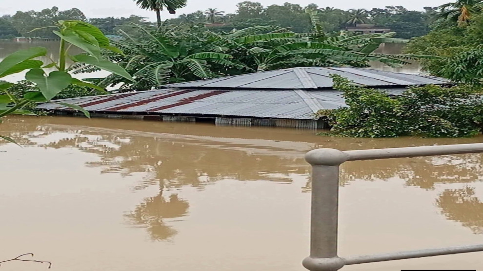 টানা ভারি বর্ষণে কক্সবাজারে অর্ধশতাধিক গ্রাম প্লাবিত, পানি নেমে যাওয়ায় ভেসে উঠছে ক্ষত