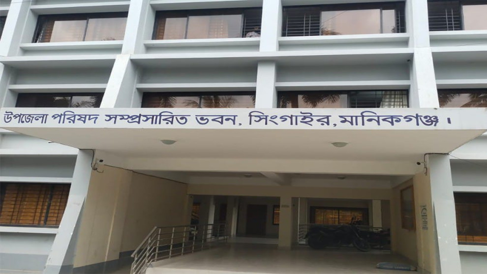 মন্ত্রীদের আগমনে উন্নয়নের স্বপ্ন দেখছে এলাকাবাসী