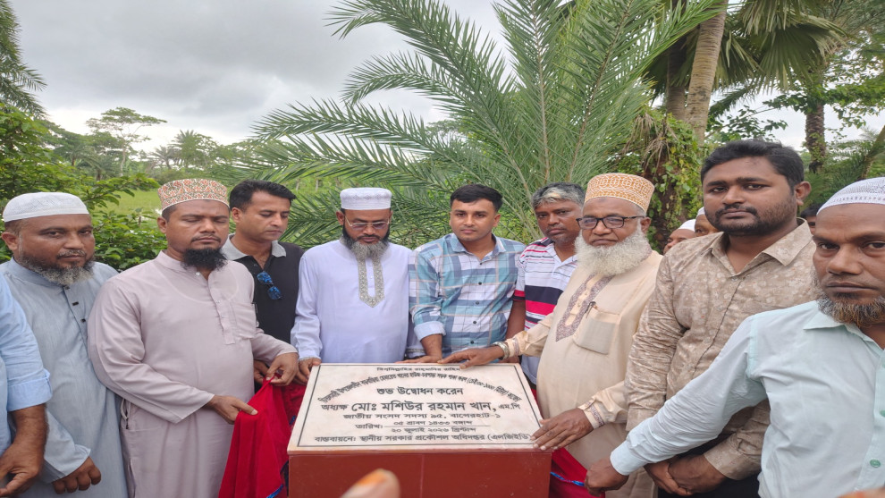 ১ কোটি ২১ লাখ টাকার সড়ক নির্মাণ প্রকল্পের উদ্বোধন