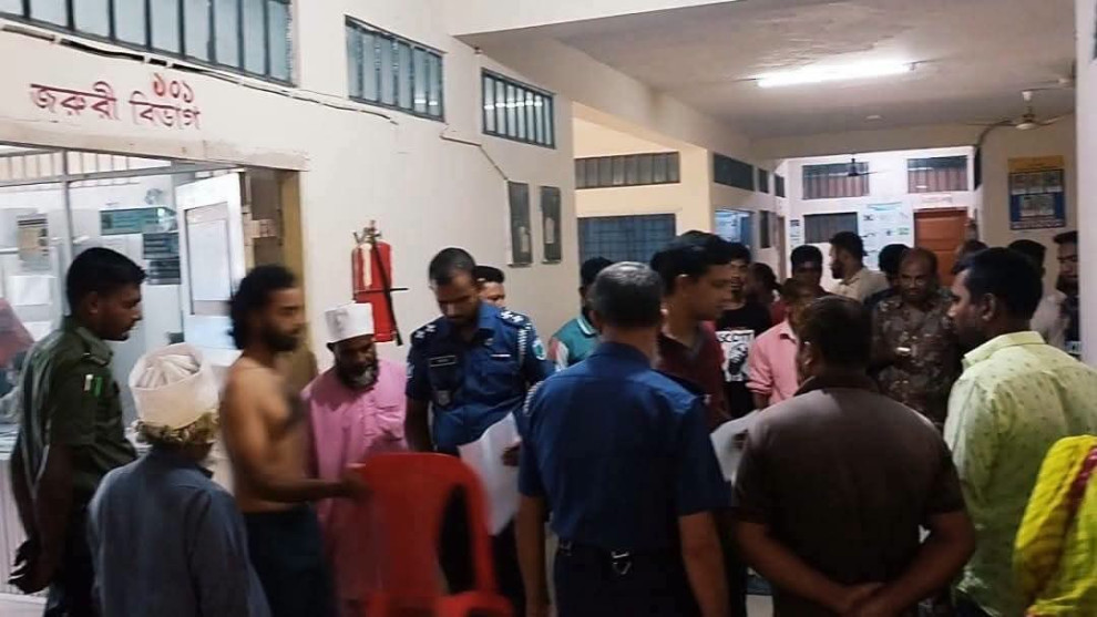 মধ্যরাতে ডেকে নিয়ে মারধরের অভিযোগ, হাসপাতালে পৌঁছানোর আগেই প্রাণ গেল হান্নানের