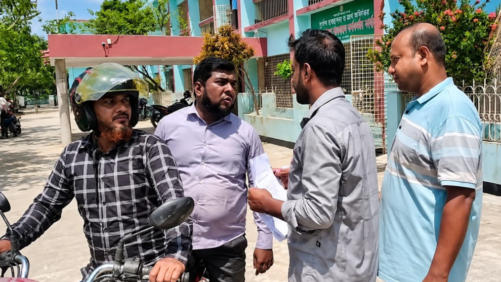কালিগঞ্জে তথ্য অধিকার আইনে আবেদন জমা দিতে গিয়ে সাংবাদিকের কাছে ৪ হাজার টাকা দাবির অভিযোগ পিআইওর বিরুদ্ধে