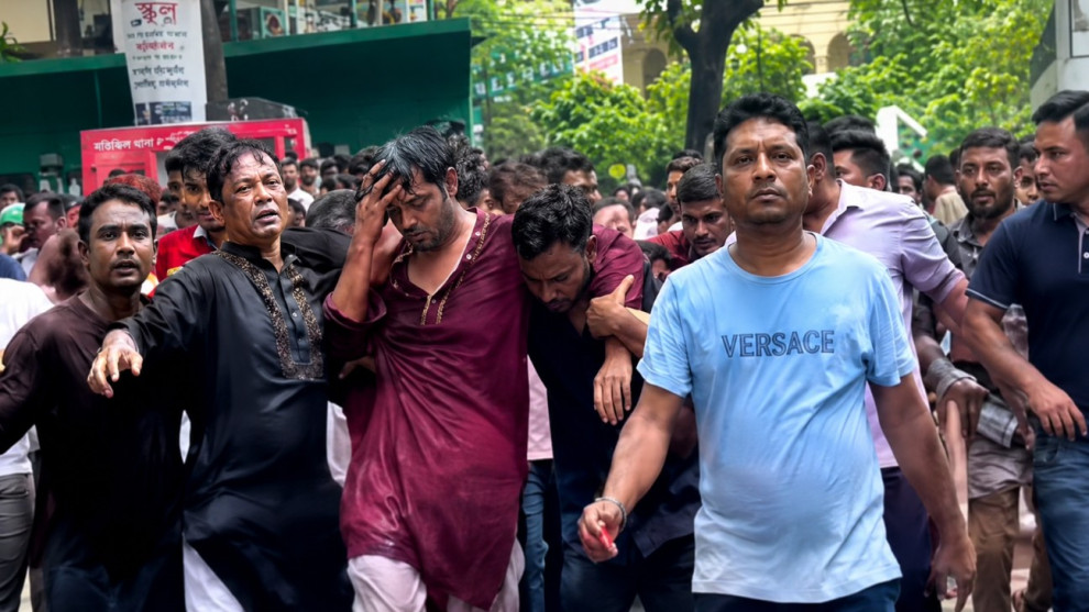 জকসু ভিপি-জিএসকে ক্যাম্পাস থেকে বের করে দিল ছাত্রদল