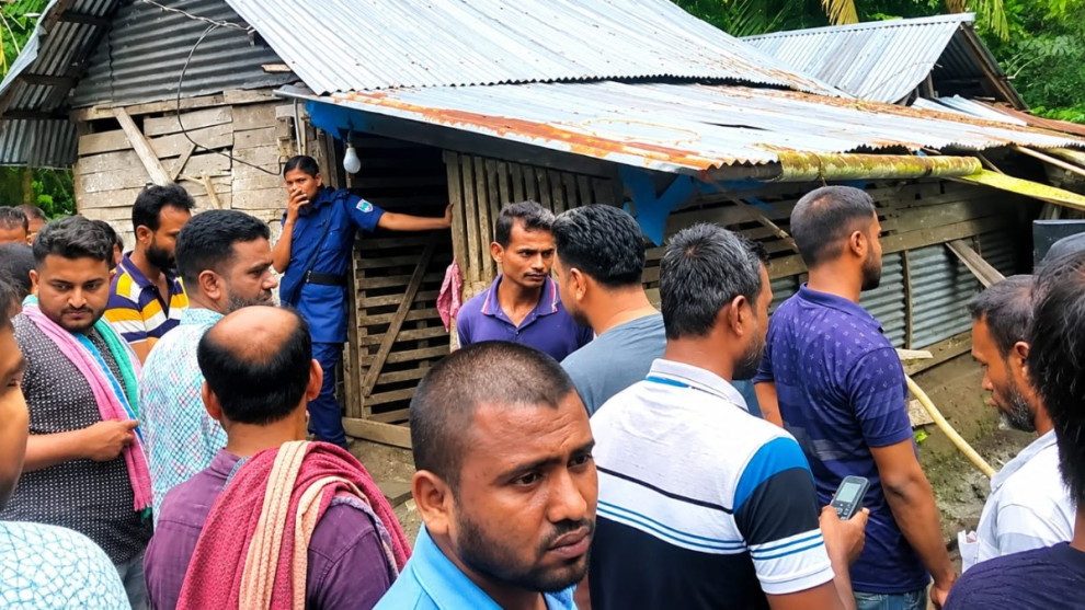 বাগেরহাটে একই পরিবারের ৩ জনের গলিত মরদেহ উদ্ধার
