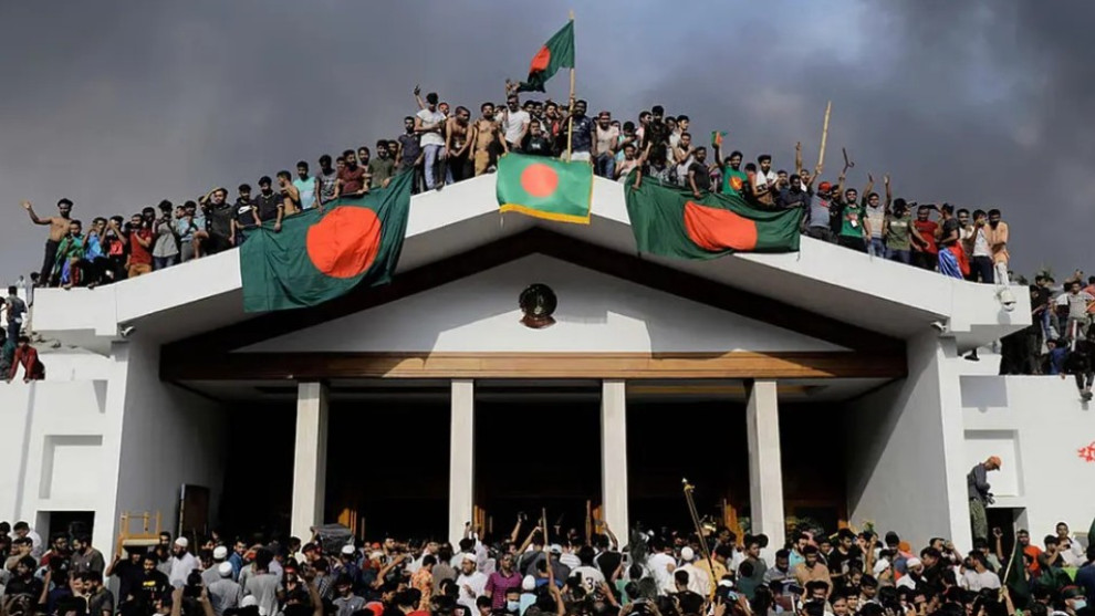 কারফিউ ভেঙে রাজপথে কোটি ছাত্র-জনতা, ৫ আগস্ট বদলে যায় বাংলাদেশ