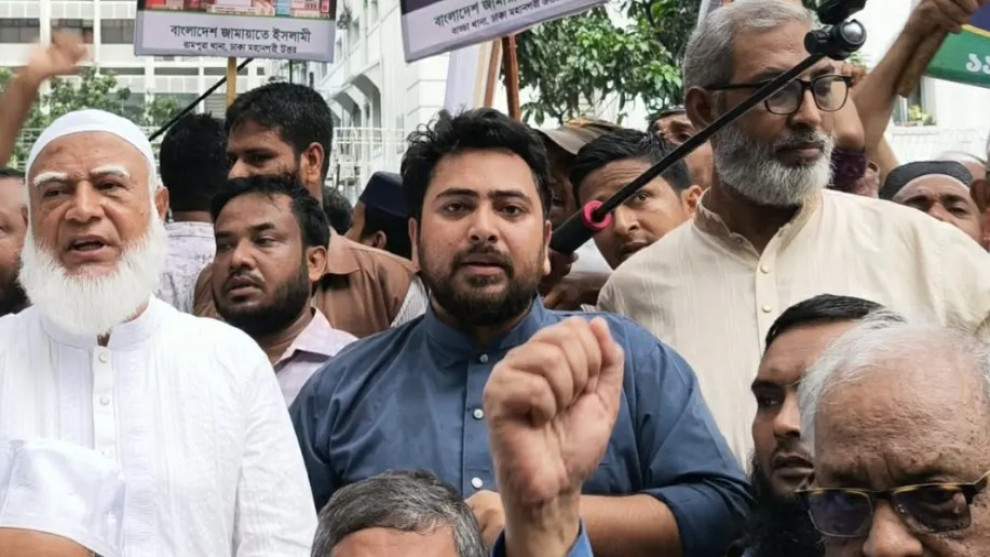 ‘গ্যাসের দাম বাড়ালে সরকার টিকবে না’— নাহিদ ইসলামের হুঁশিয়ারি