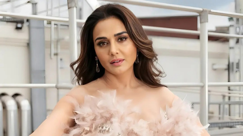 ৮ বছর পর পর্দায় ফিরছেন প্রীতি জিনতা, জানালেন দীর্ঘ বিরতির কারণ