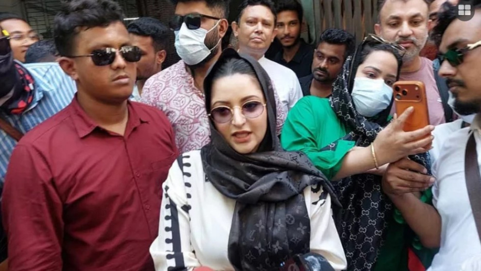 সময়মতো আদালতে না আসায় পরীমনির জেরা পিছিয়েছে