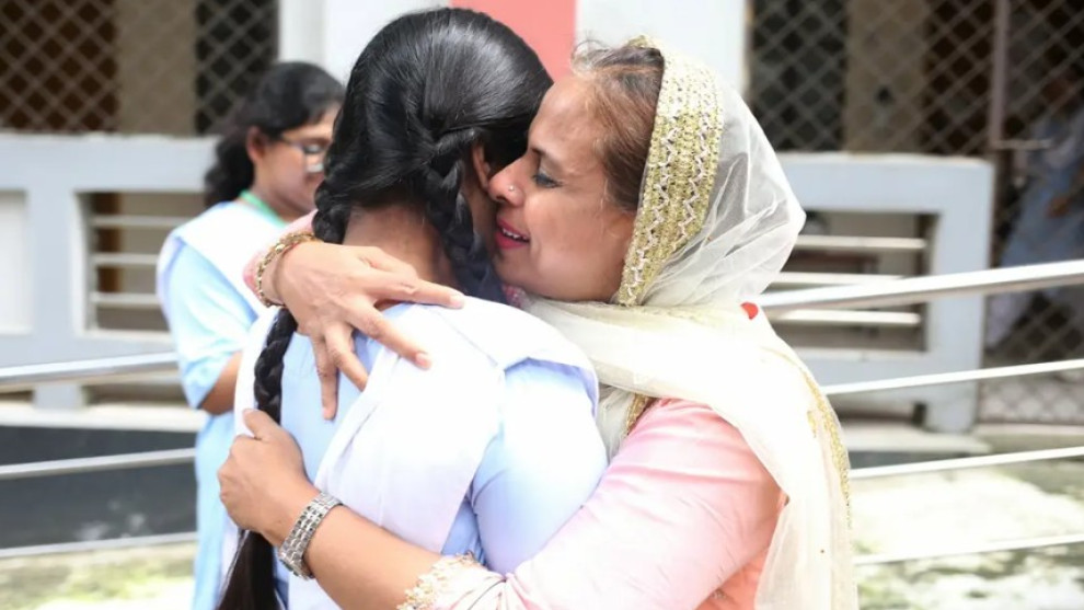 পাসের হার ও জিপিএ-৫—দুটিতেই এগিয়ে মেয়েরা
