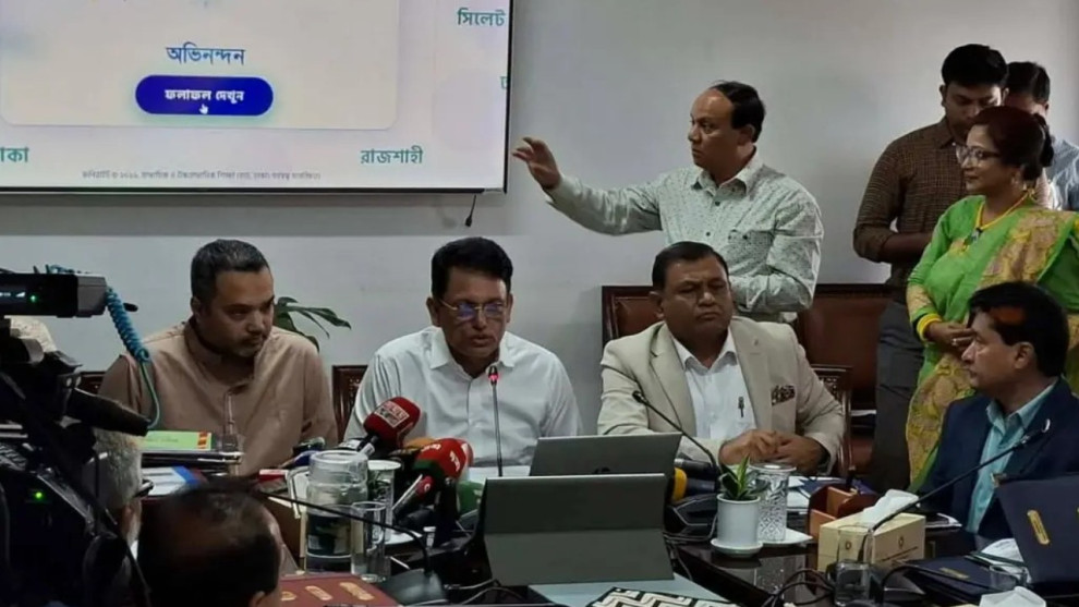 মন খুলে গান গাওয়া যায়, নাম্বার দেওয়া যায় না: শিক্ষামন্ত্রী