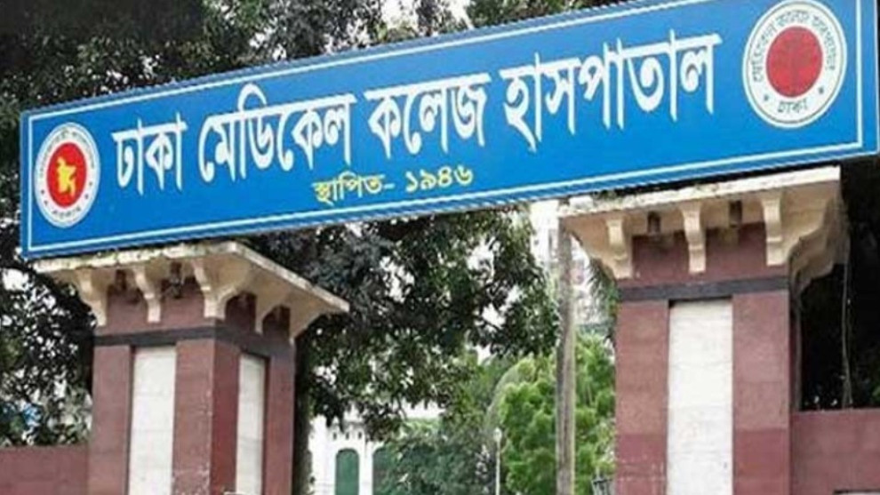 দেয়াল ধসে শিশুর মৃত্যু, ঢাকায় ৩ যুবকের লাশ উদ্ধার