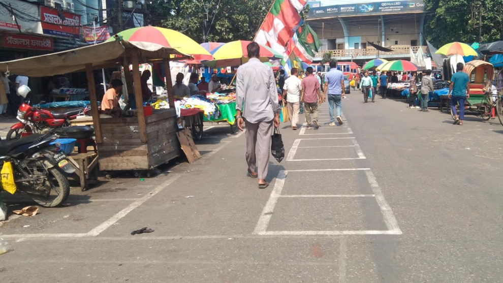 হকারদের ব্যবস্থাপনায় নতুন নীতিমালা, অঞ্চলভিত্তিক দেয়া হবে লাইসেন্স