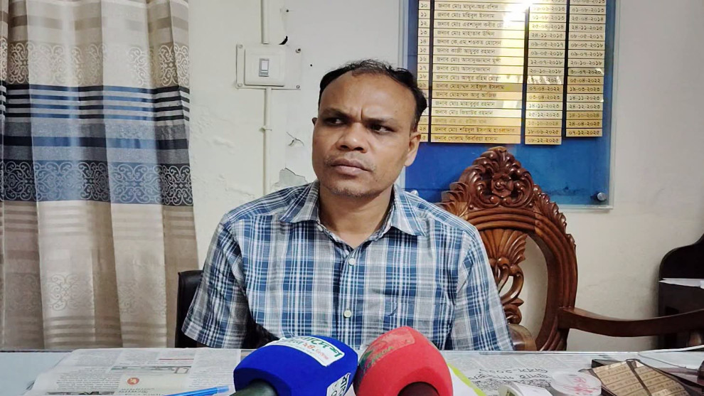 বিএনপির দুই শীর্ষ নেতা গুম মামলার অন্যতম আসামি ওসি অসিত কুমার রায়ের রাষ্ট্রীয় ক্ষমতার অপব্যবহারের শেষ কোথায়?
