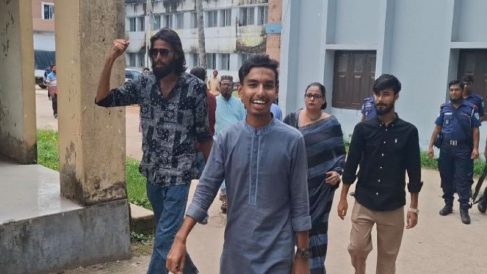 ২১ ঘণ্টা পর মুচলেকায় মুক্ত বৈষম্যবিরোধী ছাত্র আন্দোলনের মাহদীসহ ৩ নেতা