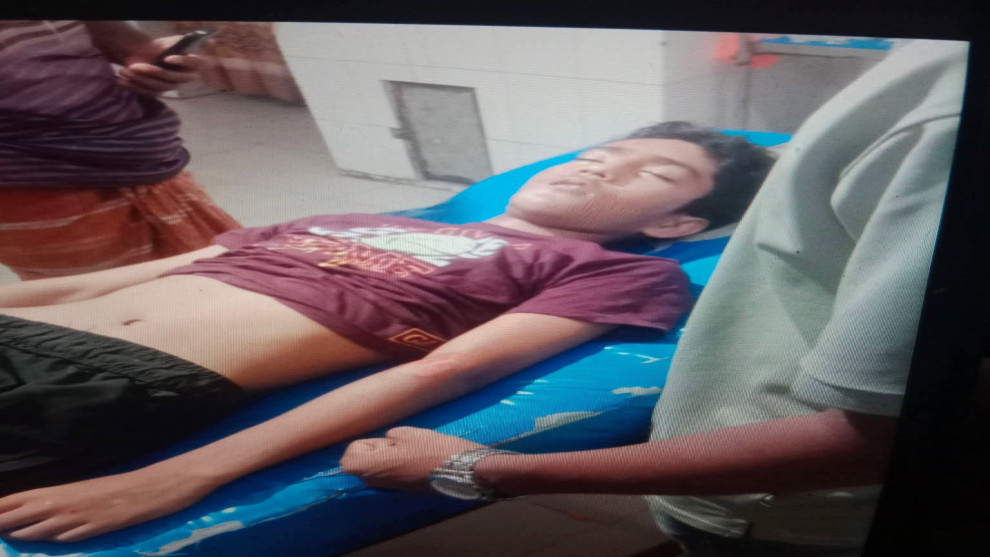 আমতলীতে বাসের ধাক্কায় মাদরাসাছাত্র নিহত