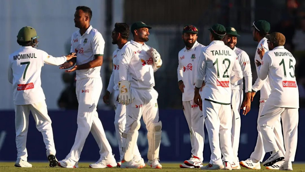 স্টার্ককে শরিফুলের জবাব, বাংলাদেশের বিপক্ষে অস্ট্রেলিয়ার ১০১ রানের লিড