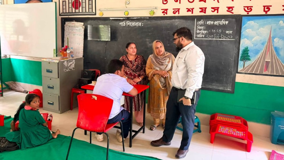 কালিয়াকৈরে শিক্ষার মানোন্নয়নে শ্রেণিকক্ষের পরিবেশসহ সার্বিক শিক্ষা কার্যক্রম পরিদর্শনে ইউএনও