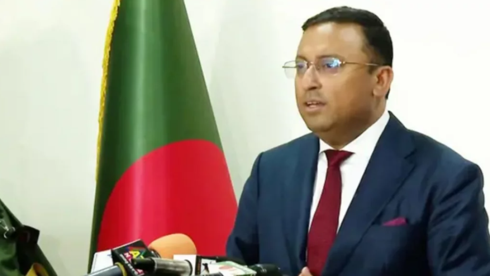 ব্রিটিশ নাগরিকত্ব নিয়ে হুমায়ূন কবীরের কড়া জবাব, ‘আমি বাংলাদেশি’