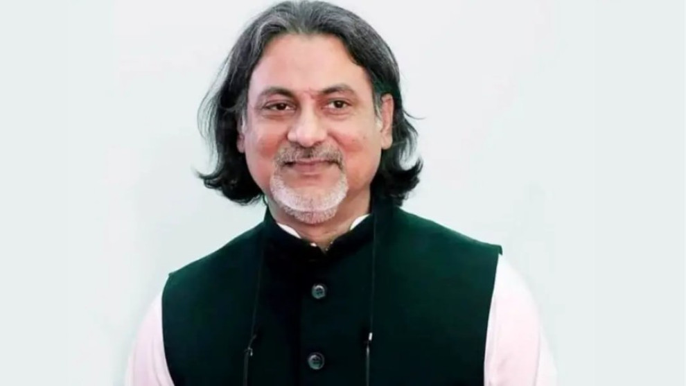 স্ত্রীসহ বিদেশে পালানোর চেষ্টার অভিযোগ, শেখ পরশের দেশত্যাগে নিষেধাজ্ঞা