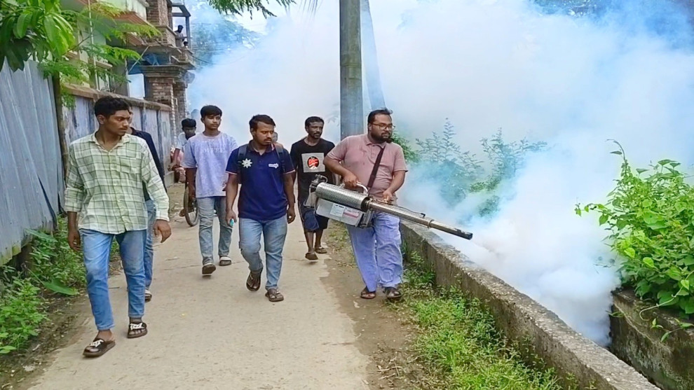 বাগেরহাটে ডেঙ্গু প্রতিরোধে ছাত্রদলের মশা নিধন ও সচেতনতামূলক কর্মসূচি