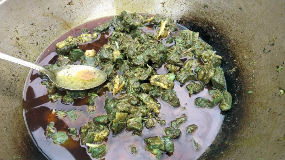 খুলনার ‘সবুজ মাংস’ রহস্যের সম্ভাব্য কারণ মিলেছে