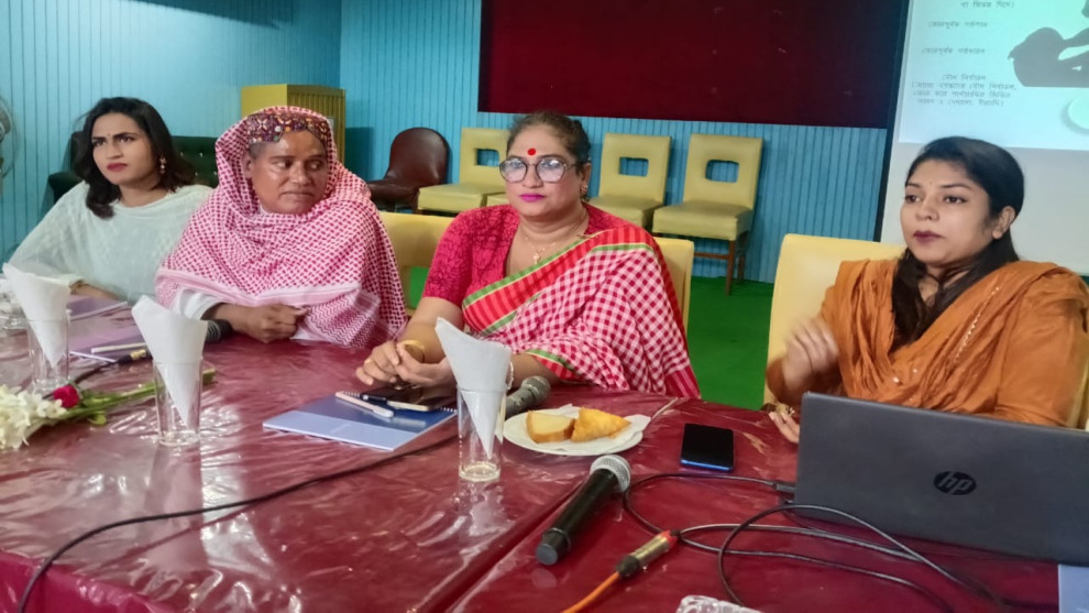 অধিকার লঙ্ঘনে প্রতিকার জানাতে রাজশাহীতে হিজড়া জনগোষ্ঠীর কর্মশালা