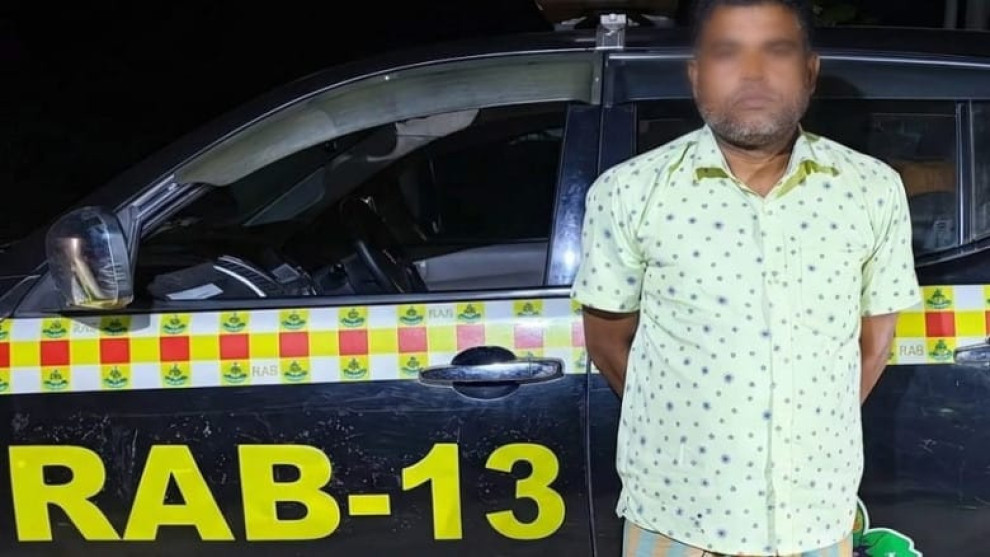সাভারের ছাদে যুবক হত্যা: রংপুরে এজাহারভুক্ত আসামি মিন্টু গ্রেপ্তার