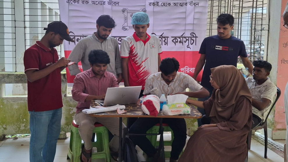 চবিতে বাঁধনের উদ্যোগে বিনামূল্যে রক্তের গ্রুপ নির্ণয়